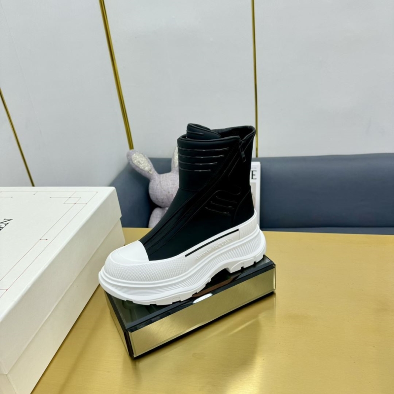 M*Q*en boots